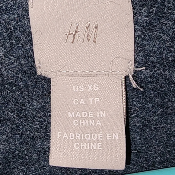 H & M Sweater, Blue/Green, size Extra Small - EUC - Picture 2 of 3